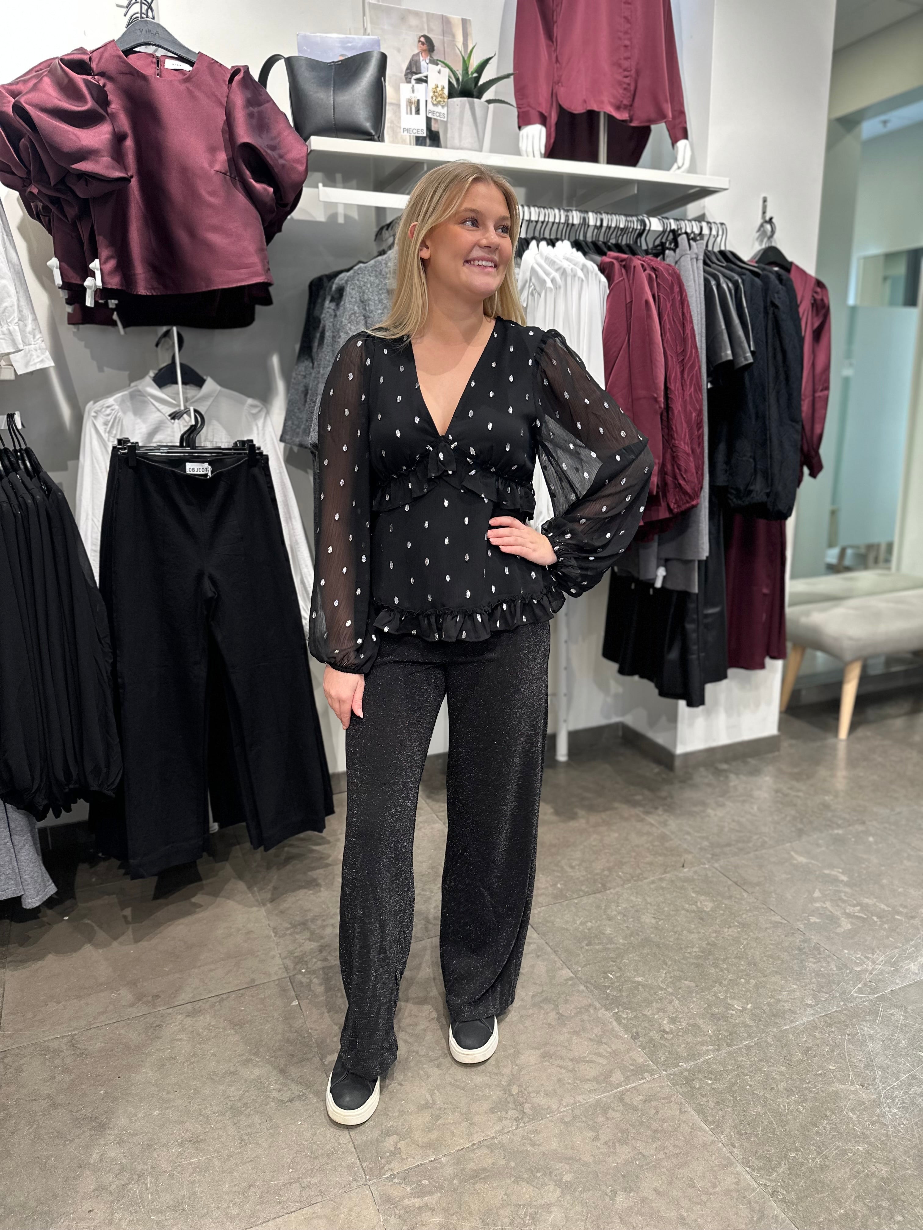 VITOMMI Top - Black - VERO MODA & VILA Bergvik